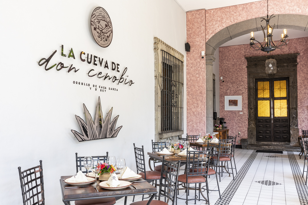Restaurante La cueva de Don Cenobio en Quinta Sauza